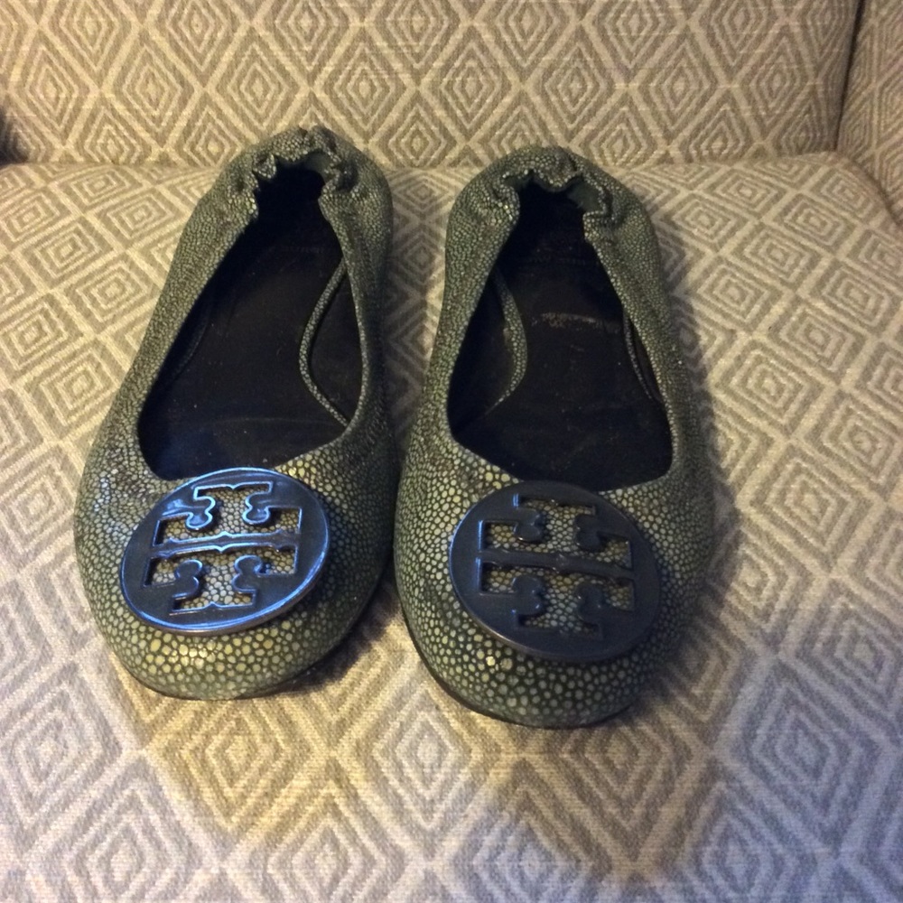 Tory Burch Grey Sting Ray Reva Flats 8